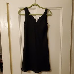 Black sleeveless dress